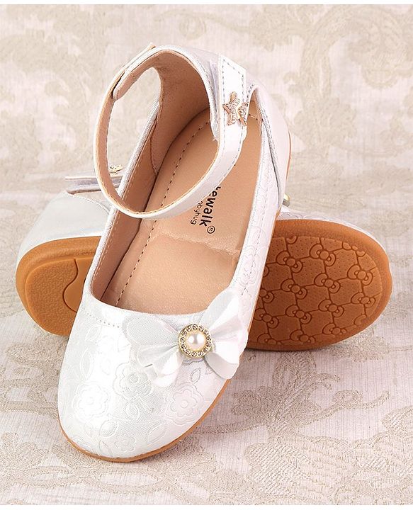 Cute Walk by Babyhug Ballerinas with Velcro Closure &  Bow Applique - White