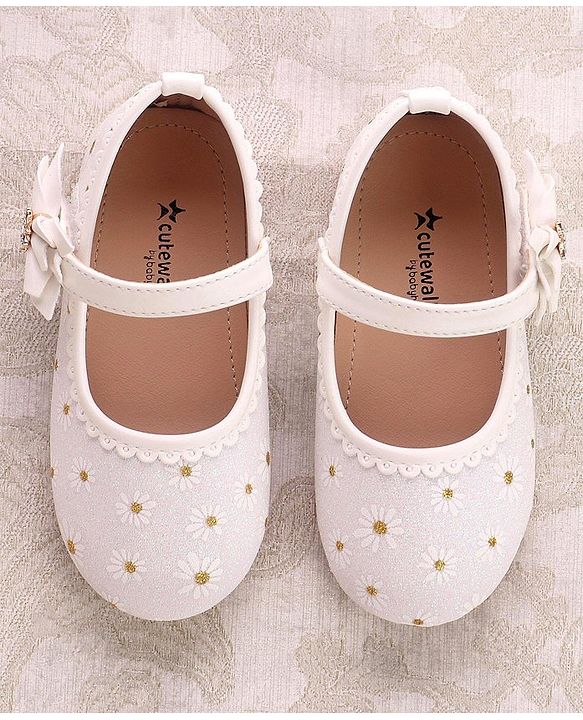 Cute Walk by Babyhug Party Wear Belly Shoes Floral Appliques - White