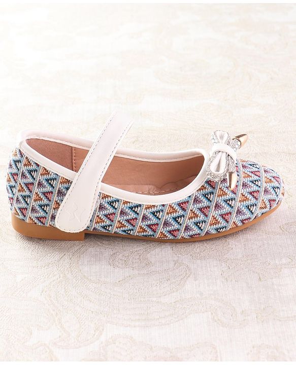 Cute Walk by Babyhug Ballerinas with Velcro Closure Chevron Print & Bow Applique - White