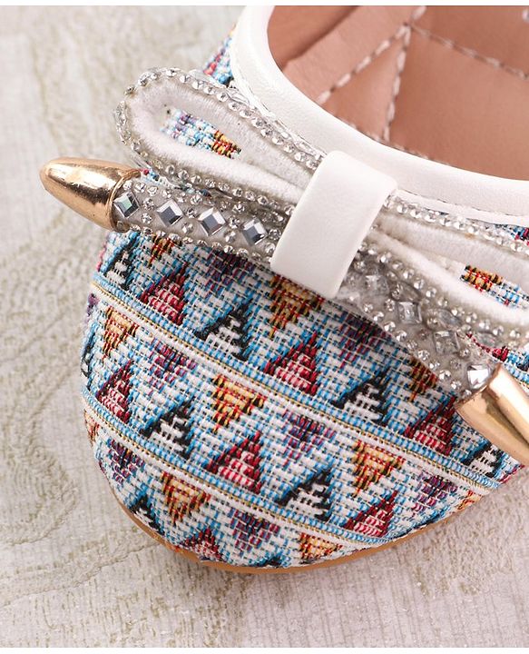 Cute Walk by Babyhug Ballerinas with Velcro Closure Chevron Print & Bow Applique - White
