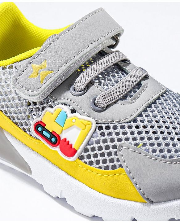 Cute Walk by Babyhug Sneaker Shoes with Vecro Closure & Construction Vehicle Appliques - Blue