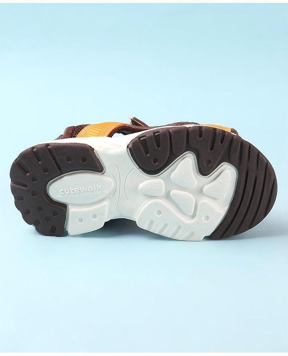 Cute Walk by Babyhug Velcro Closure Sandals - Brown