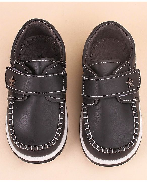 Cute Walk by Babyhug Velcro Closure Formal & Party Wear Shoes with Applique - Black
