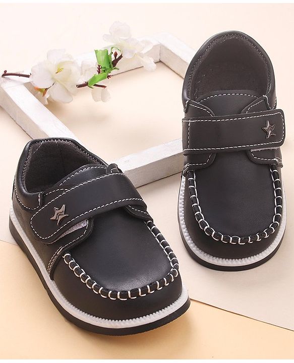 Cute Walk by Babyhug Velcro Closure Formal & Party Wear Shoes with Applique - Black