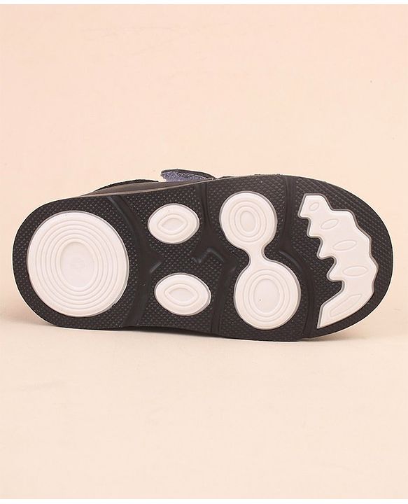 Cute Walk by Babyhug Velcro Closure Formal & Party Wear Shoes with Applique - Black