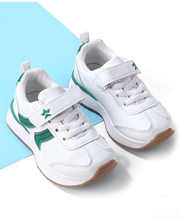 Cute Walk by Babyhug Velcro Closure Sneakers - White & Green