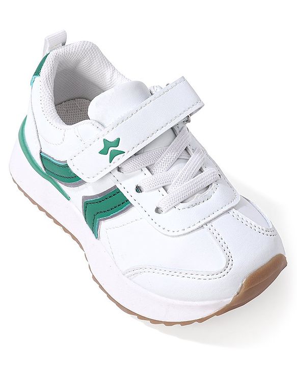 Cute Walk by Babyhug Velcro Closure Sneakers - White & Green