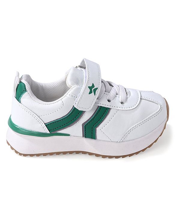 Cute Walk by Babyhug Velcro Closure Sneakers - White & Green