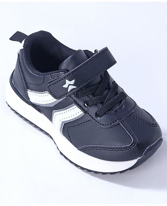 Cute Walk by Babyhug Sneaker  with Velcro Closure - Black & White