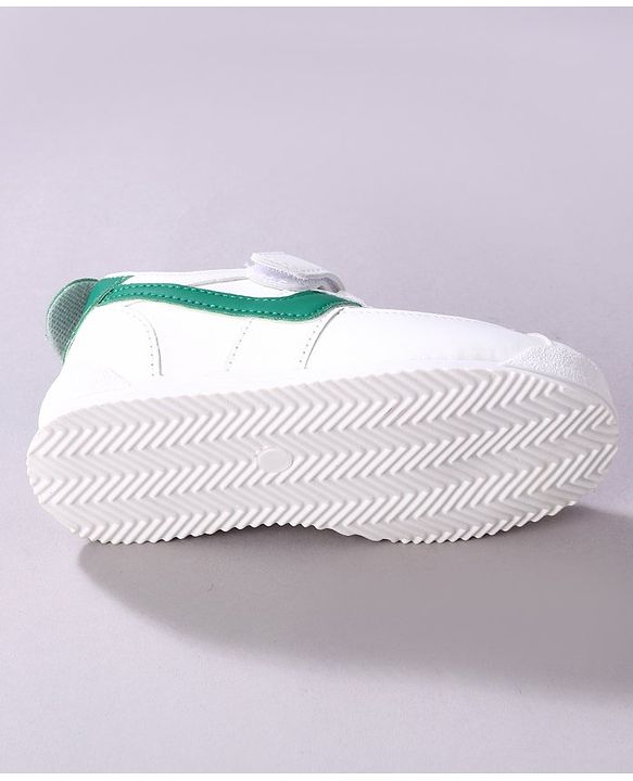 Cute Walk by Babyhug Sneaker with Lace Up Closure - Green