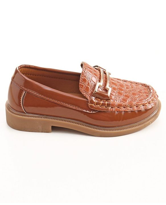 Cute Walk by Babyhug Slip On Loafer Shoes With Textured Design - Brown