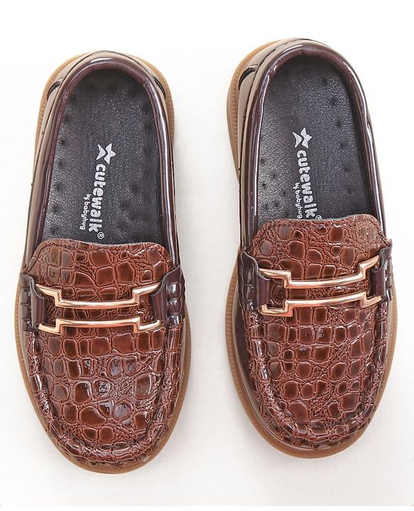 Cute Walk by Babyhug Slip On Loafer Shoes With Textured Design - Brown
