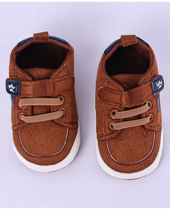 Cute Walk by Babyhug Velcro Closure Booties - Brown