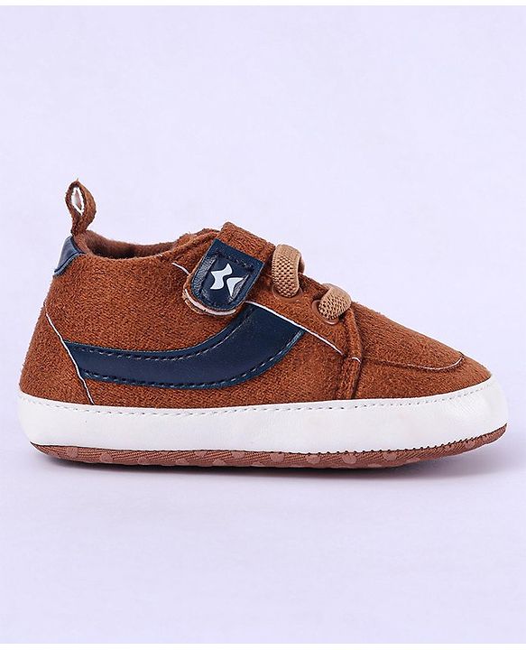 Cute Walk by Babyhug Velcro Closure Booties - Brown