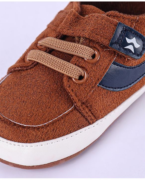 Cute Walk by Babyhug Velcro Closure Booties - Brown
