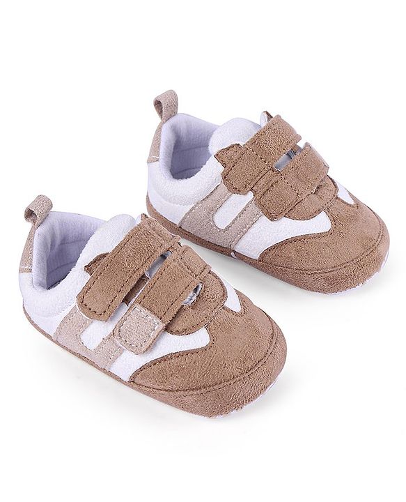Cute Walk by Babyhug Colour Block Velcro Closure Booties - Grey