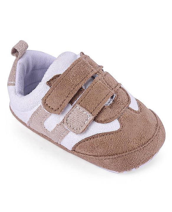 Cute Walk by Babyhug Colour Block Velcro Closure Booties - Grey