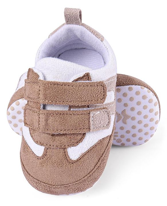 Cute Walk by Babyhug Colour Block Velcro Closure Booties - Grey