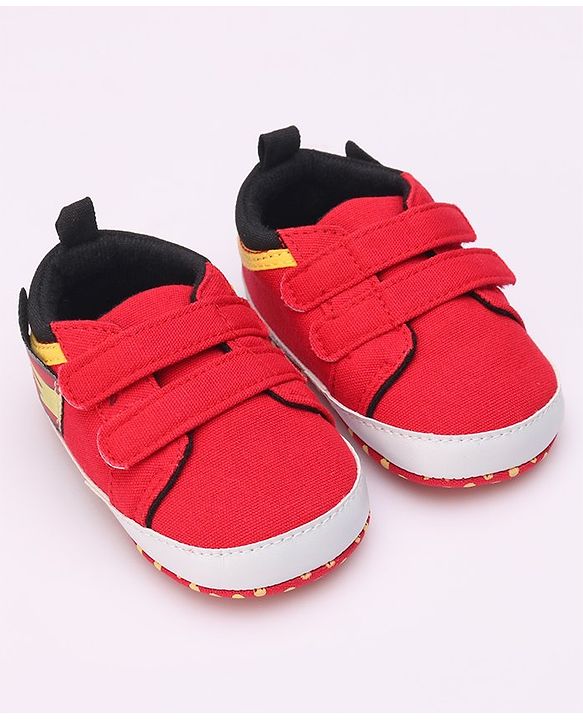 Cute Walk by Babyhug Booties Velcro Closure - Red