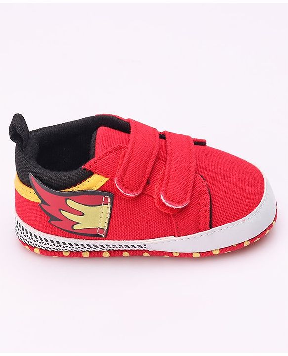 Cute Walk by Babyhug Booties Velcro Closure - Red