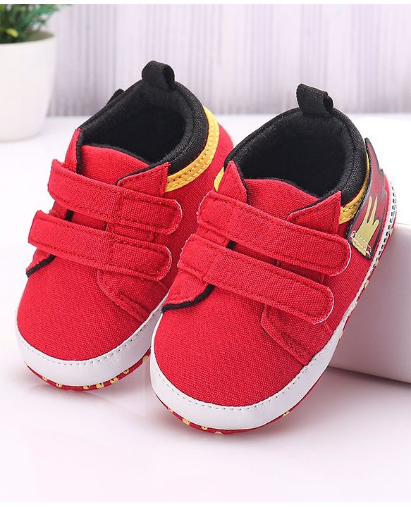 Cute Walk by Babyhug Booties Velcro Closure - Red