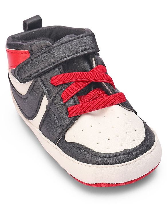 Cute Walk by Babyhug Booties with Velcro Closure -  Red