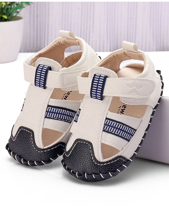 Cute Walk by Babyhug Booties with Velcro Closure - White