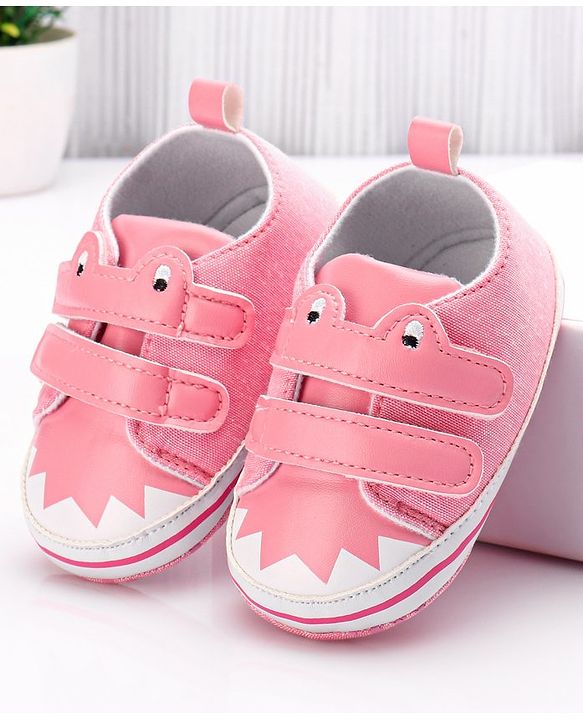 Cute Walk by Babyhug Booties with  Velcro Closure - Pink
