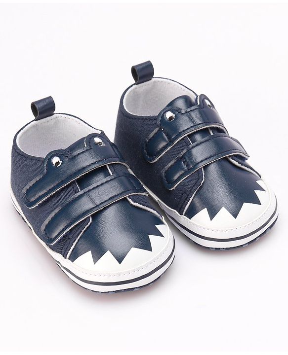 Cute Walk by Babyhug Booties with  Velcro Closure - Pink