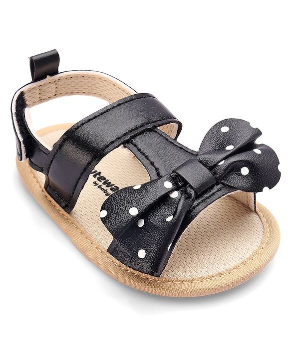 Cute Walk by Babyhug Velcro Closure Booties Bow Applique - Black