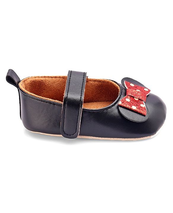 Cute Walk by Babyhug Velcro Closure Booties Bow Applique - Black