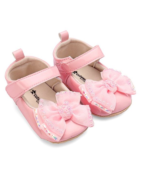 Cute Walk by Babyhug Velcro Closure Booties Bow Applique - Pink