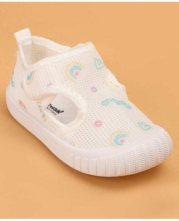 Cute Walk by Babyhug Casual Printed Shoes with Velcro Closure - White
