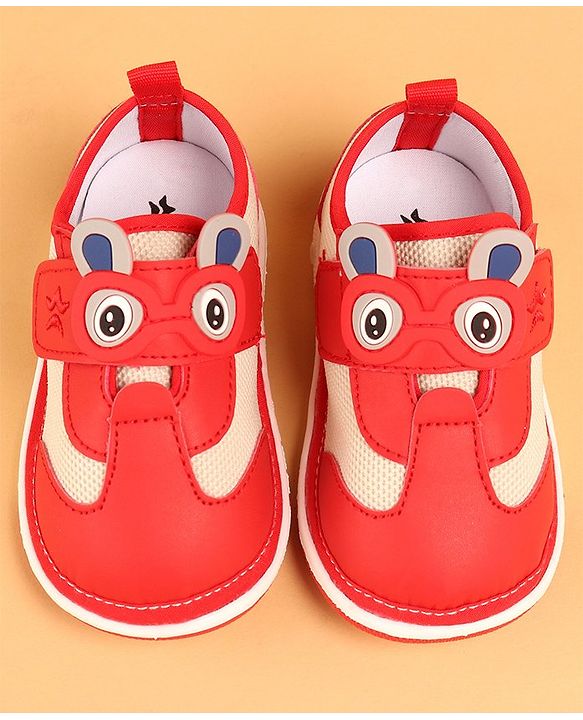 Cute Walk by Babyhug Casual Shoes with Velcro Closure & Applique - Red
