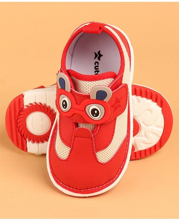 Cute Walk by Babyhug Casual Shoes with Velcro Closure & Applique - Red