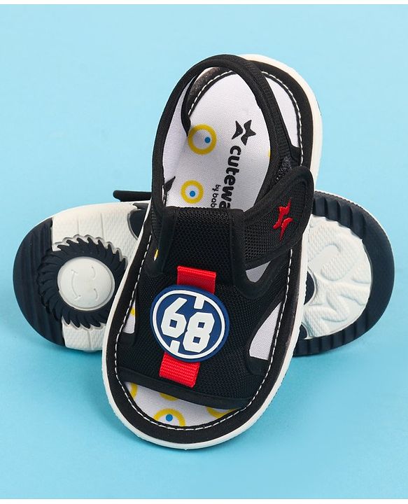 Cute Walk by Babyhug Velcro Closure Sandals with Applique - Black