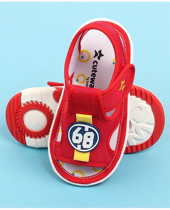 Cute Walk by Babyhug Velcro Closure Sandals with Applique - Red