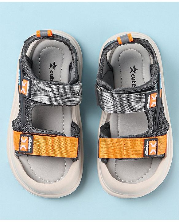Cute Walk by Babyhug Sandals with Velcro Closure - Blue