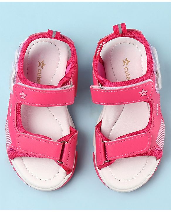 Cute Walk by Babyhug Casual Sandals with Velcro Closure & Heart Applique - Fuschia