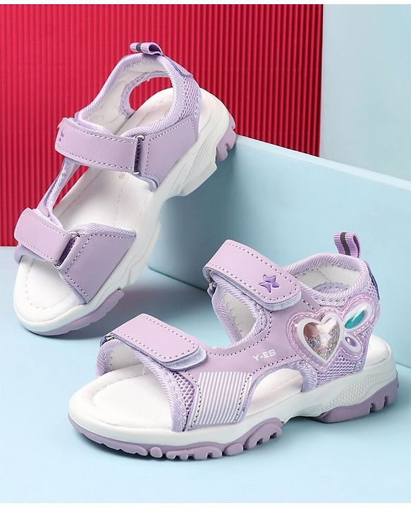 Cute Walk by Babyhug Casual Sandals with Velcro Closure & Heart Applique - Fuschia