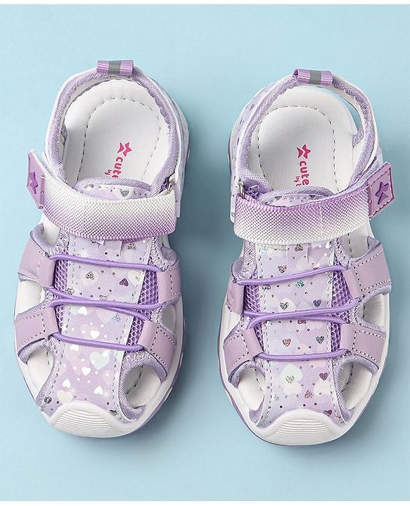 Cute Walk by Babyhug Velcro Closure Sandals with Hearts & Glitter Print - Fuchsia