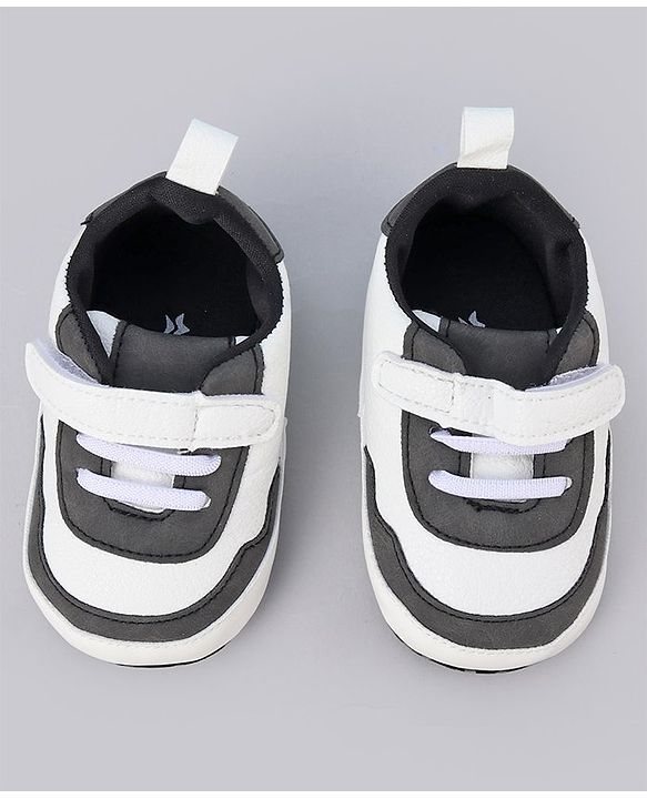 Cute Walk by Babyhug Booties With Velcro Closure & Dino Print - Blue & White