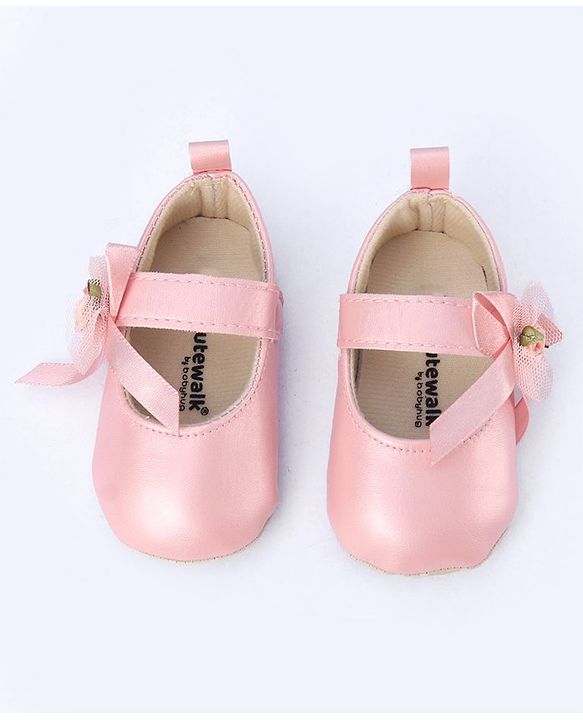 Cute Walk by Babyhug Velcro Closure Floral Applique Booties - Pink