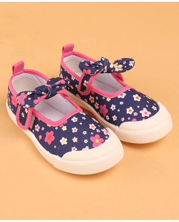 Cute Walk by Babyhug Casual Shoes with Velcro Closure Floral Print and Bow Applique - Navy