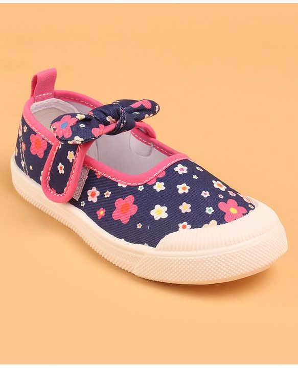 Cute Walk by Babyhug Casual Shoes with Velcro Closure Floral Print and Bow Applique - Navy