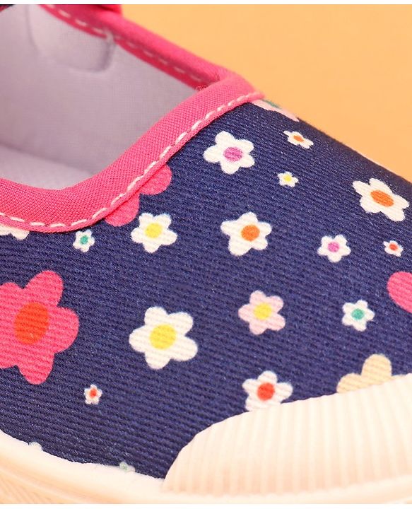 Cute Walk by Babyhug Casual Shoes with Velcro Closure Floral Print and Bow Applique - Navy