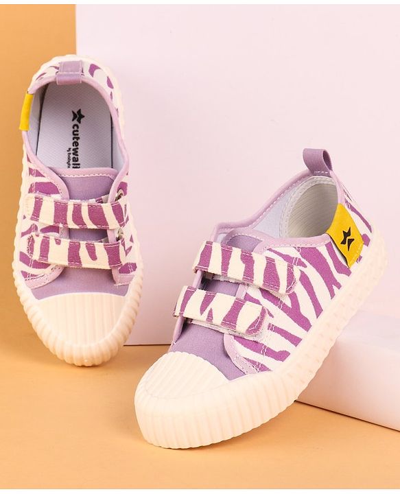 Cute Walk by Babyhug Casual Shoes with Velcro Closure - Purple