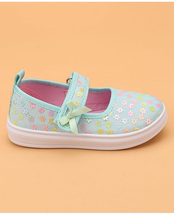 Cute Walk by Babyhug Velcro Closure Casual Shoes With Floral & Bow Applique - Green