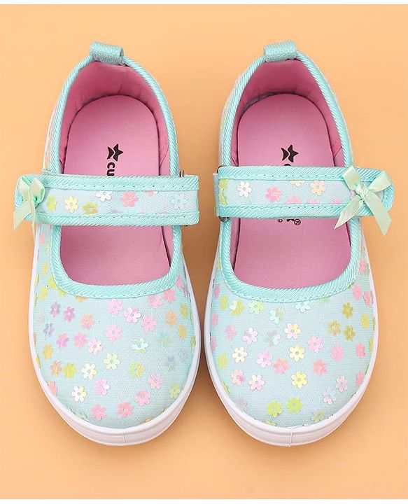 Cute Walk by Babyhug Velcro Closure Casual Shoes With Floral & Bow Applique - Green