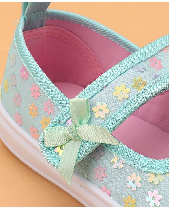 Cute Walk by Babyhug Velcro Closure Casual Shoes With Floral & Bow Applique - Green